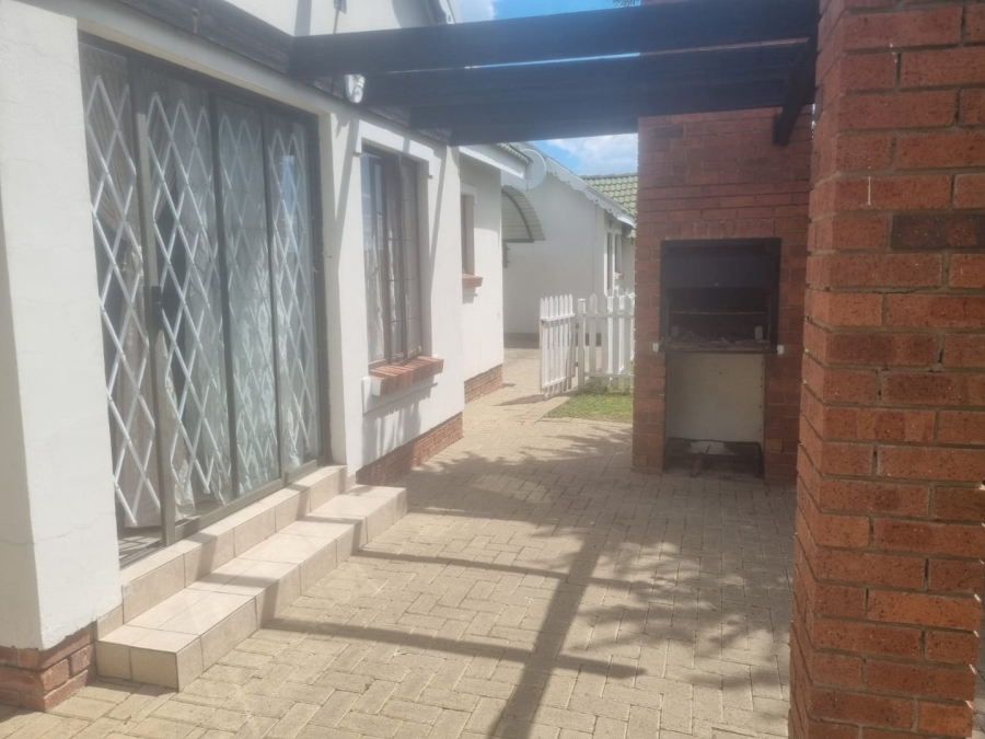 3 Bedroom Property for Sale in Hillside Free State